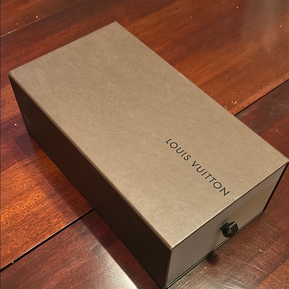 Louis Vuitton Elegant Brown Storage Box